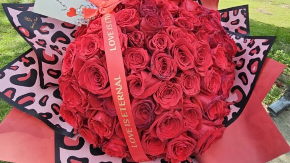Bouquet 100 Natural Roses